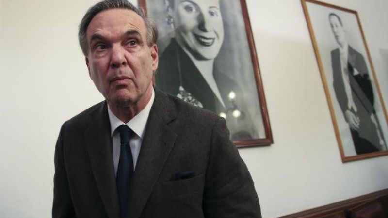 A Pichetto le parece “estúpido" el anuncio de la reelección de Macri