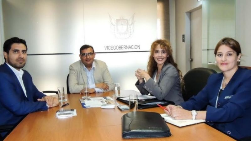 Autoridades del Senado se reunieron con representantes del Banco Nación