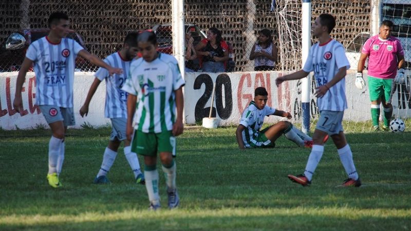 Ganaron Sarmiento, Juventud (SR), “Tesho” y el “Rojito”