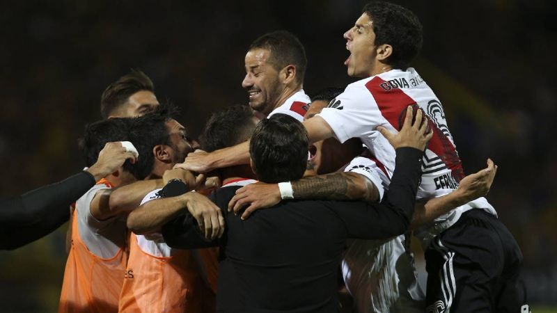River  “Súper Campeón” argentino al vencer 2-0 a Boca