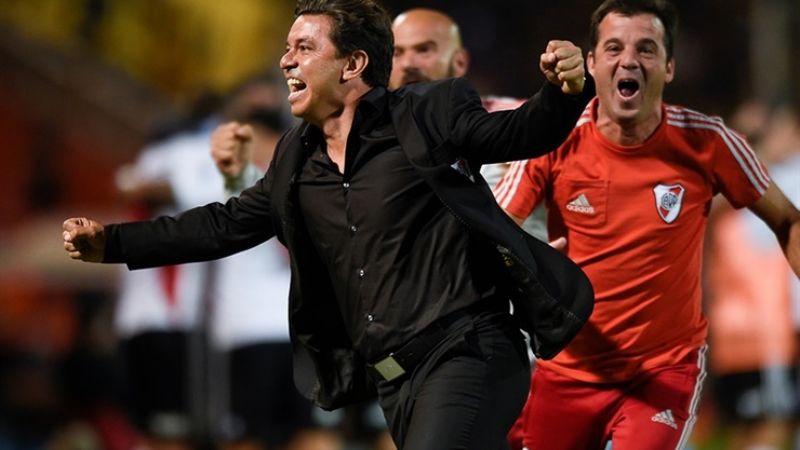 River  “Súper Campeón” argentino al vencer 2-0 a Boca