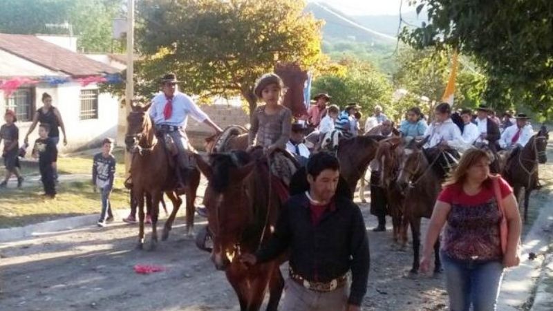 Cabalgata en honor a San José en Piedra Blanca