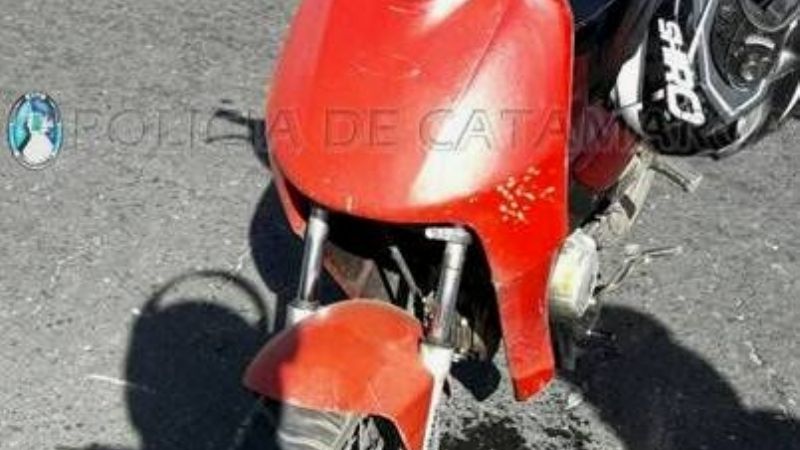 Chocaron una moto y un auto en el norte