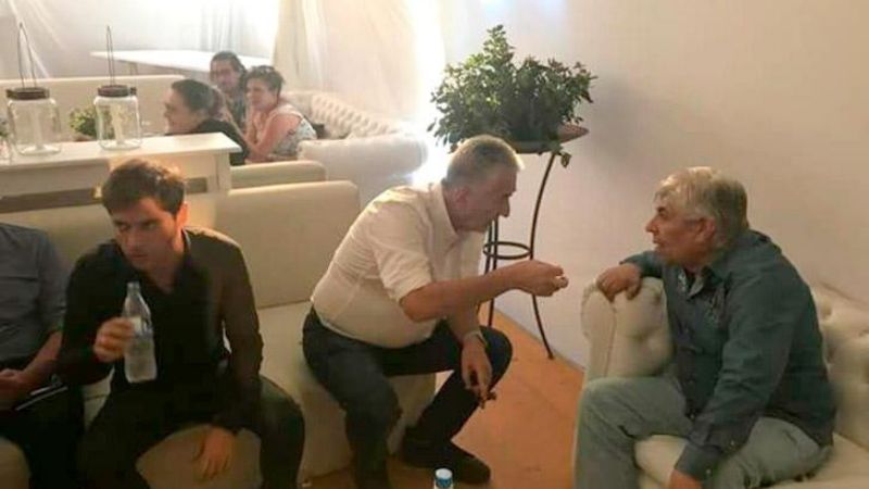 En la cumbre peronista también corearon "el hit del verano"