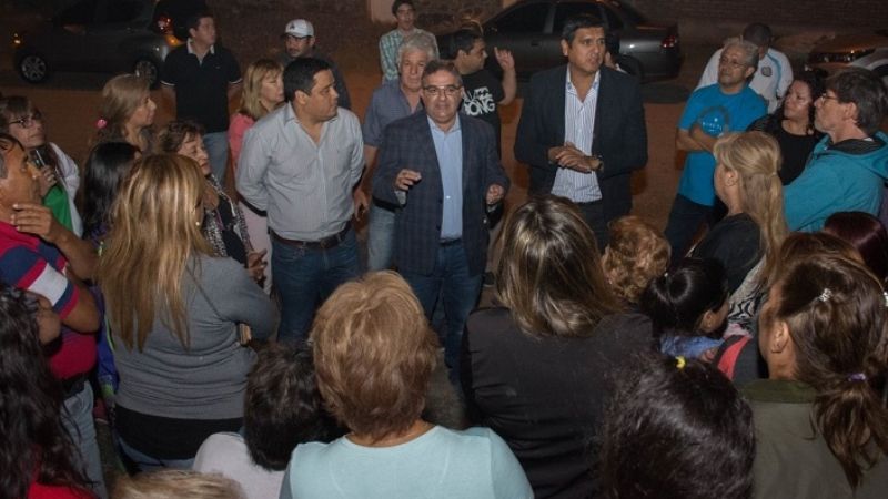 Jalil anunció nueva obra de pavimentación para el barrio Altos Verdes