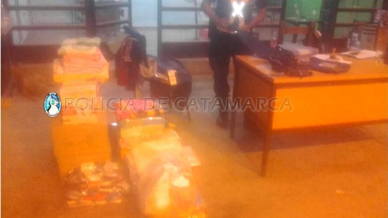 Secuestran mercadería ilegal en Valle Viejo