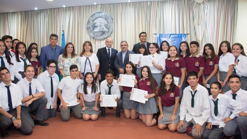 Entregaron certificados a alumnos del SEM