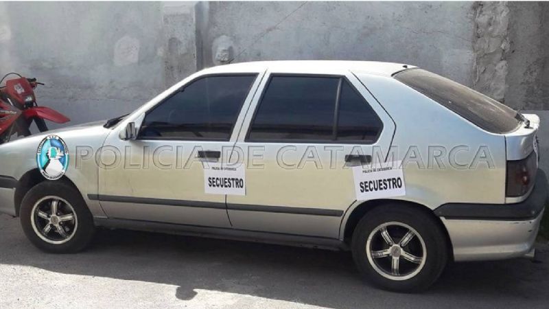 Golpeó a un hombre que estaba con la mujer a la que no podía acercarse