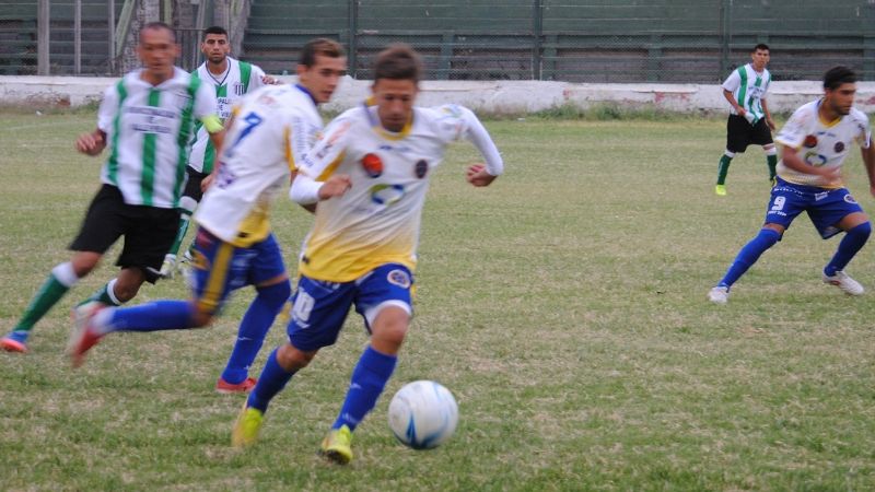 Entre “Cuervos”, Obreros amargó al “Santo”