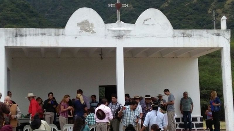 Gauchos homenajearon a San José  con una cabalgata por los templos