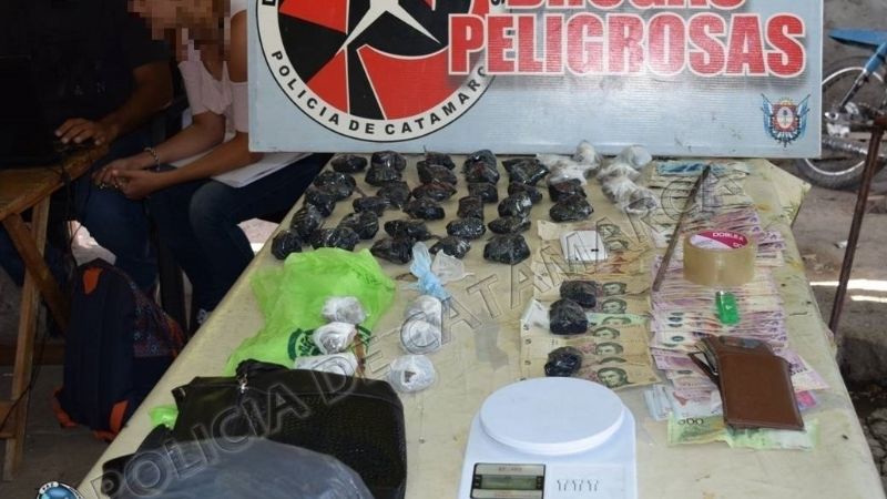 Perros entrenados ayudaron a encontrar droga enterrada