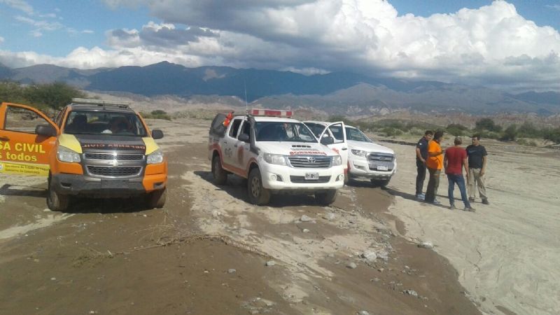 Asisten a personas afectadas por el temporal en Santa María