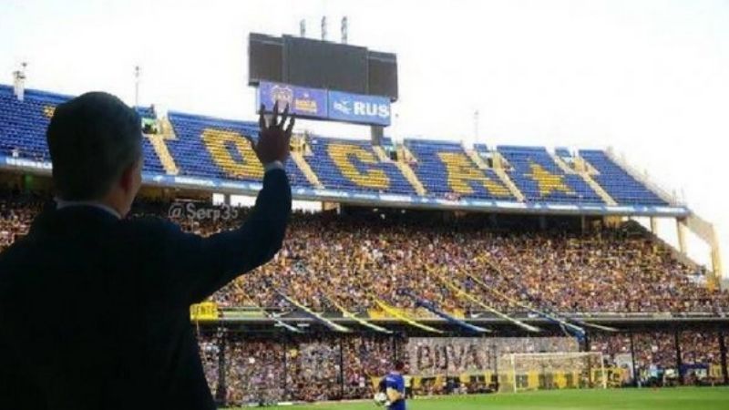 Macri saludó a una plaza vacía de militantes y estallaron los memes