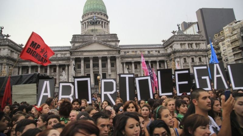 Comienza el debate en Diputados por la despenalización del aborto