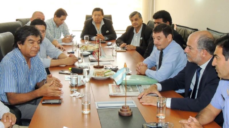 Senadores recibieron a Denett y autoridades policiales