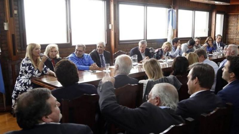 Cumbre del PJ con muchas ausencias