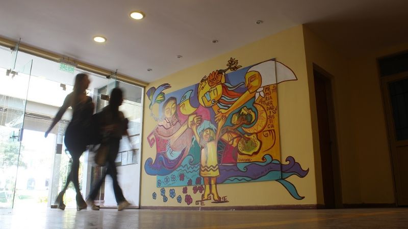 Mural colectivo para la reflexión en la UNCA