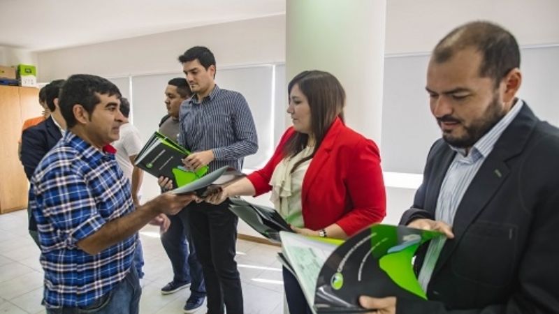 La Caja entregó 23 nuevos créditos y firmó un convenio con EC SAPEM