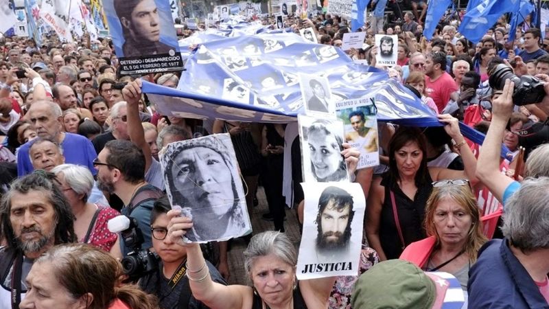 Con duros discursos contra el Gobierno, se realizó el acto por el Día de la Memoria