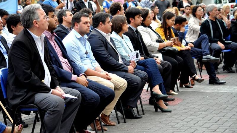 Acto por el Día de la Memoria en la Plaza 25 de Mayo