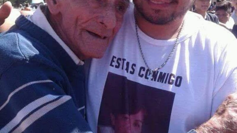 Con 80 años caminó 8 km para ver a su sobrinos