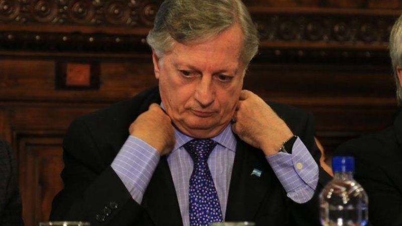 Aranguren anuncia aumentos en las tarifas de gas