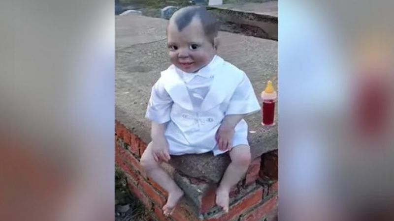 Aterrador: un 'muñeco diabólico' te persigue con su mirada