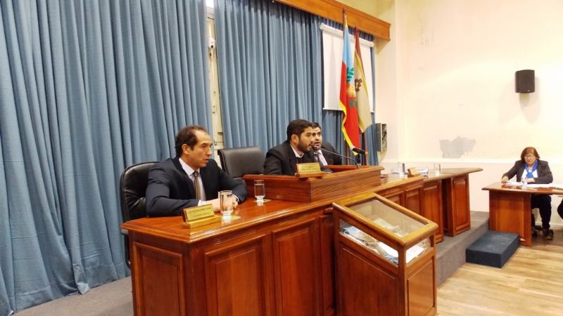 Se levantó la sesión en el CD capitalino por ausencia del FCS