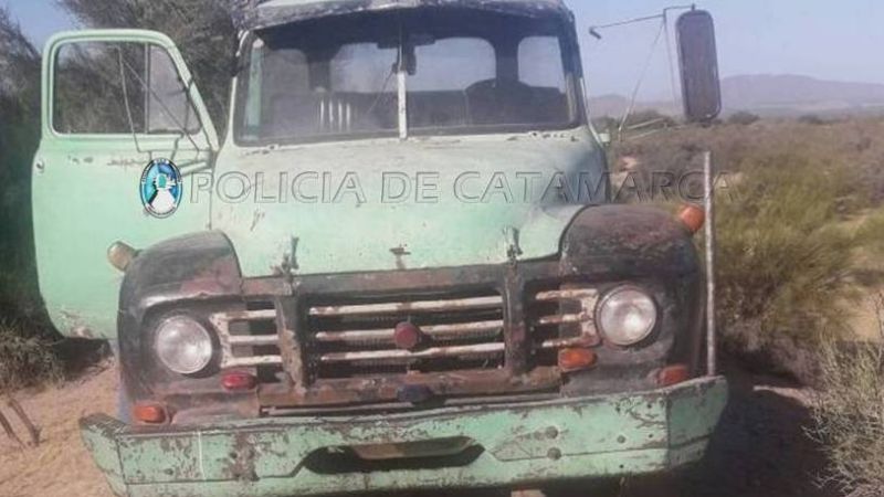 Atrapan a tres riojanos robando rieles en Pomán