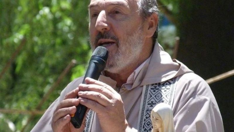 Cura recomienda comer lo que cada uno quiera en Semana Santa