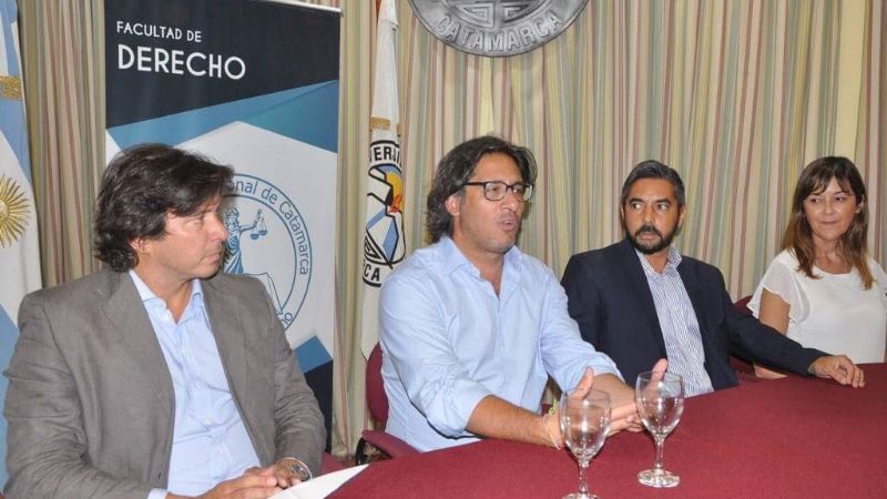 El ministro de Justicia de la Nación en la Facultad de Derecho