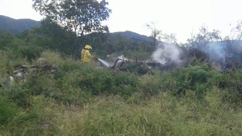 Brigadistas apagaron un incendio en Las Estancitas