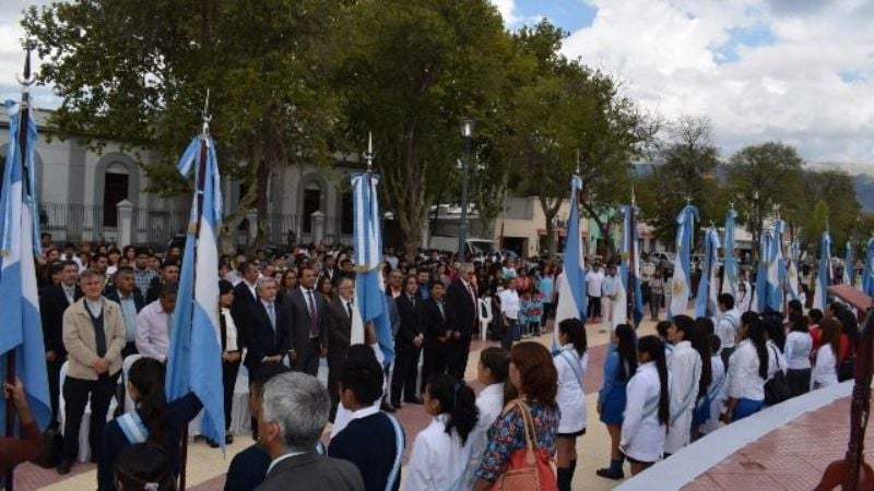 “Hacemos un enorme esfuerzo que incluye también el salario docente”