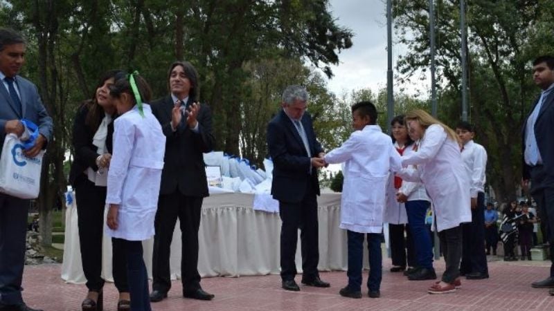 “Hacemos un enorme esfuerzo que incluye también el salario docente”