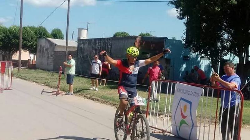 Buen desempeño de los recreínos en el MTB de Frías