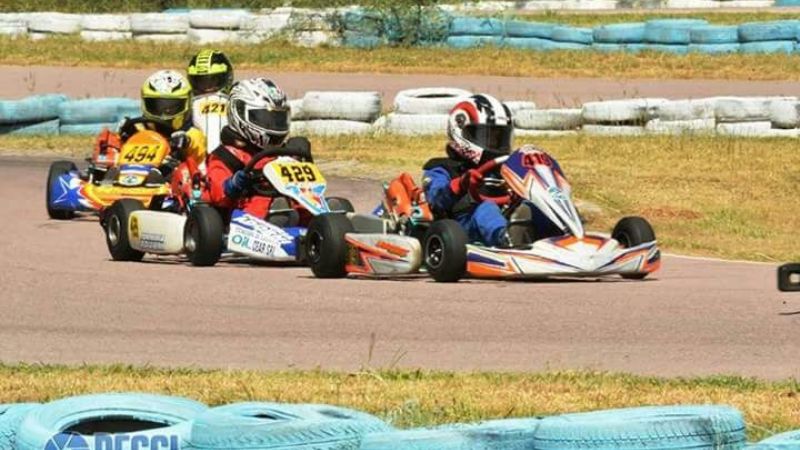 Dos recreínos lucieron en el Karting de Santiago del Estero
