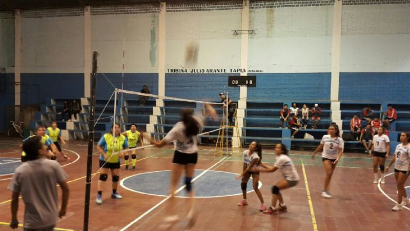Equipos santamarianos se preparan para la Liga Regional de Voley
