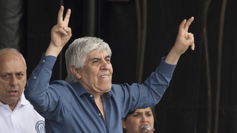 Los Moyano dejan la CGT