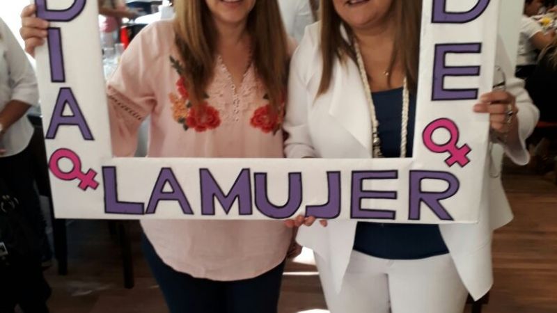 Destacan la importancia de la mujer en la sociedad y la política