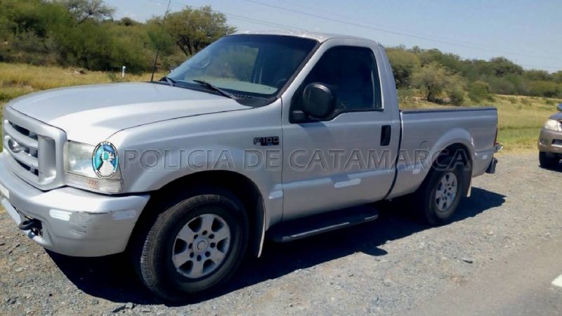 Secuestran vehículos en puestos camineros de Capital y Capayán