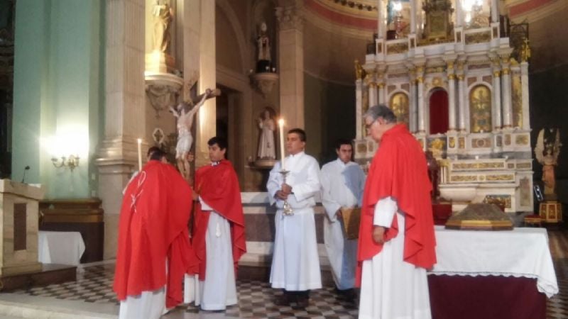Celebración de la Pasión y Vía Crucis en la Catedral