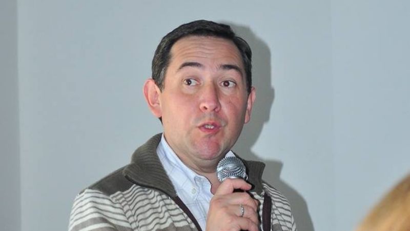 Dolor por el fallecimiento de un profesor