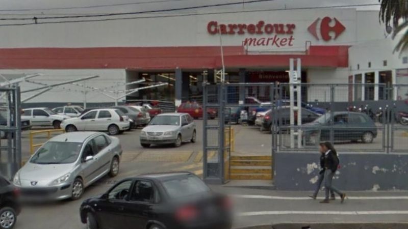 Hubo acuerdo y Carrefour hará retiros voluntarios al 150% en todo el país