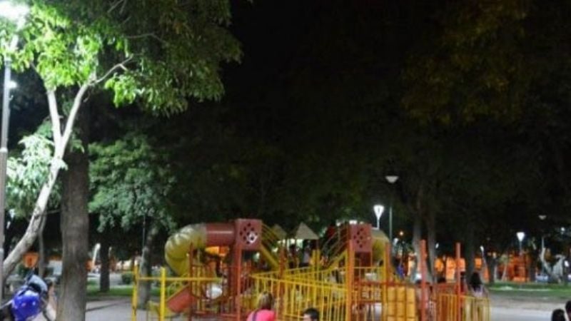 Sospechosos observaban autos frente a la UNCa