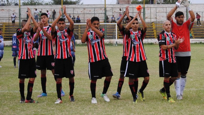 Chacarita y Social Rojas llegaron a la cima en la Superliga