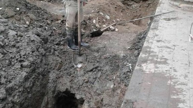 Por trabajos de reparación, restringen el servicio de agua