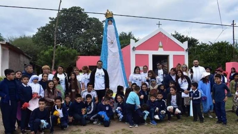 Los niños de Chumbicha honraron a la Virgen del Valle