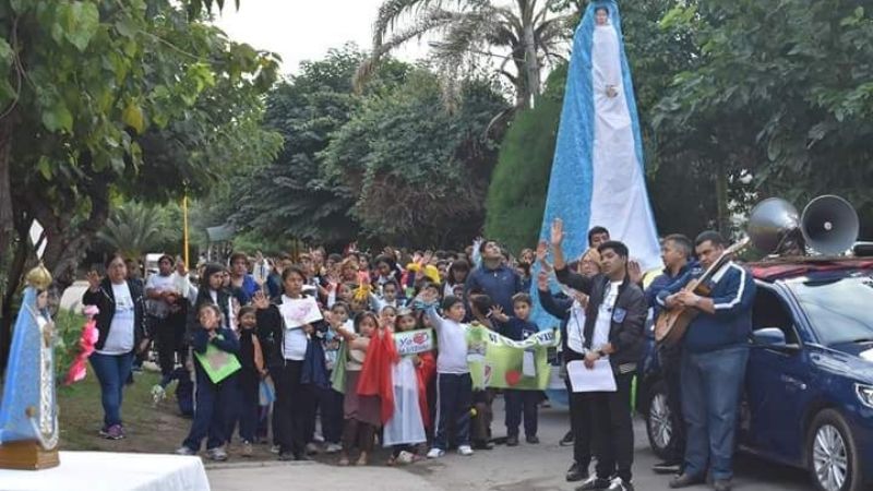 Los niños de Chumbicha honraron a la Virgen del Valle