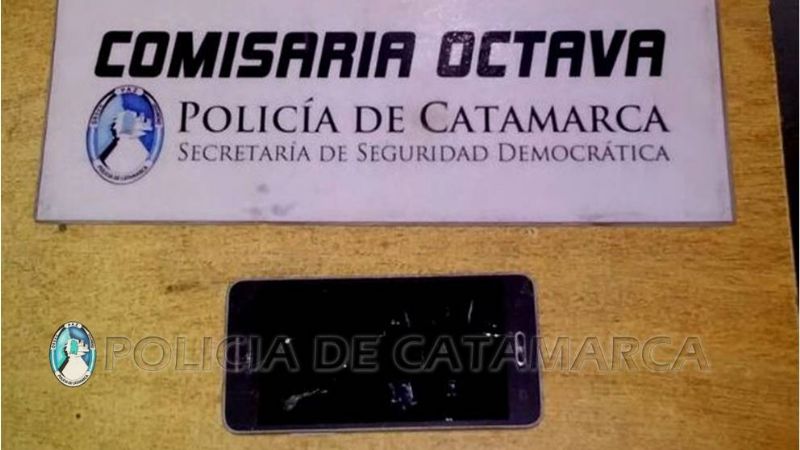 Aprehenden a un arrebatador y recuperan un celular