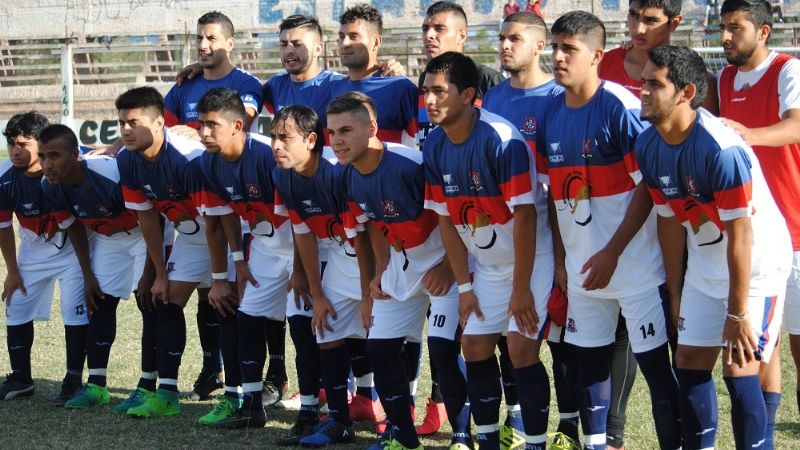 El “Santo” de Pomán fue como un “pez en el dique”